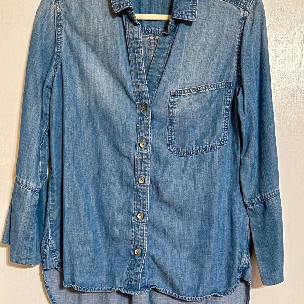 Anthropologie Cloth & Stone Chambray Shirt Small